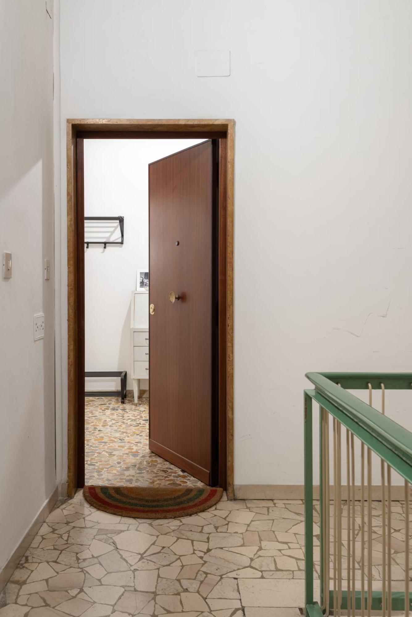 Comfortable Apartment 10 Minutes From City Center Флоренция Экстерьер фото