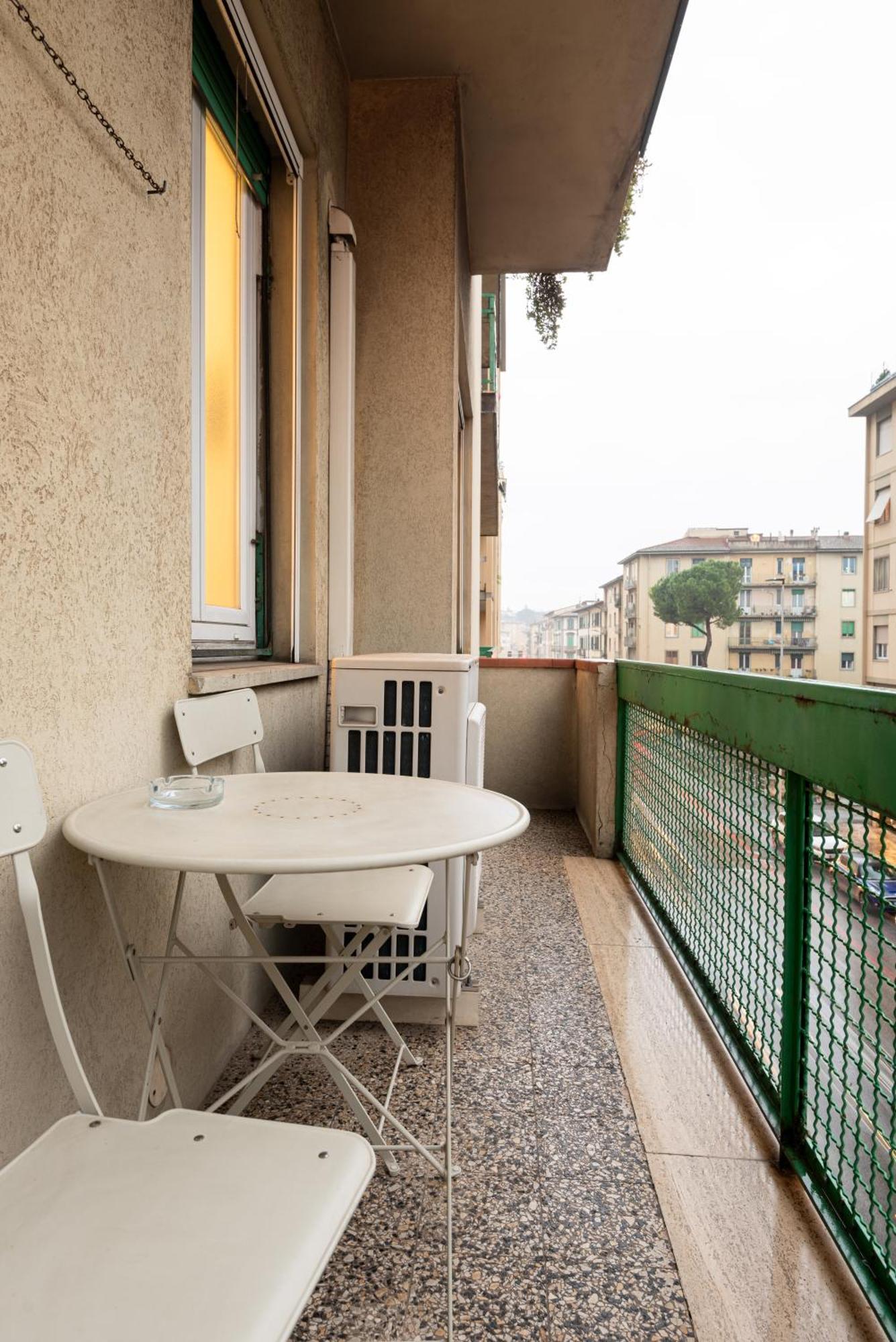 Comfortable Apartment 10 Minutes From City Center Флоренция Экстерьер фото