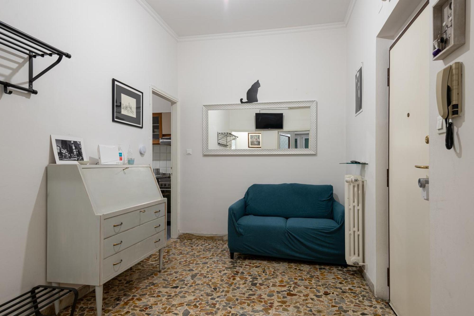 Comfortable Apartment 10 Minutes From City Center Флоренция Экстерьер фото