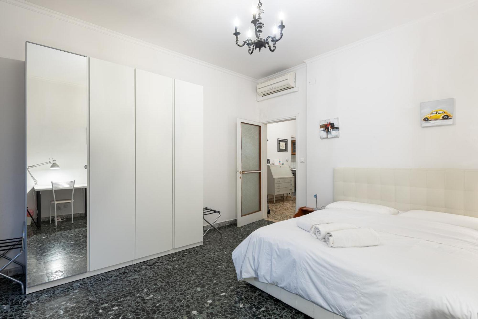 Comfortable Apartment 10 Minutes From City Center Флоренция Экстерьер фото